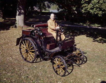 1898 Benz 3hp car. Artist: Unknown