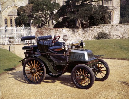 1899 Daimler 12hp. Artist: Unknown