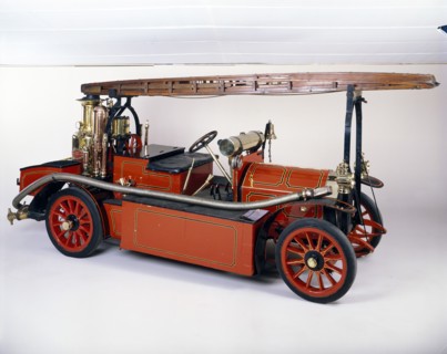 1907 Gordon Brillié fire engine. Artist: Unknown