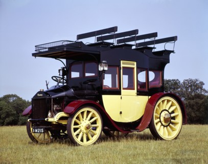 A 1913 Thames coach. Artist: Unknown