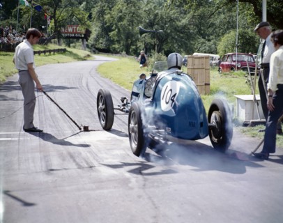 A vintage car at Prescott race track, Gloucestershire. Artist: Unknown