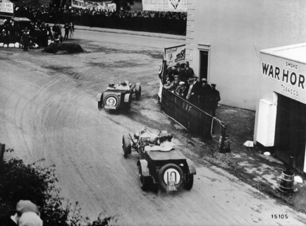 An Alfa Romeo competing in the Tourist Trophy, Corfu, Greece. Artist: Unknown