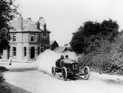 A Minerva 3.3 Litre taking part in a TT race, Milan, Italy, 1914. Artist: Unknown