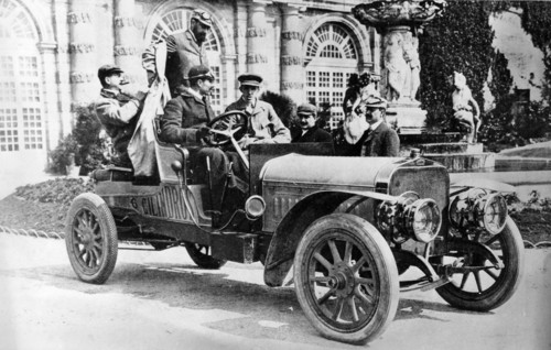 King Alfonso XIII in a Hispano-Suiza car, palace of La Granja, Segovia, Spain, c1907. Artist: Unknown