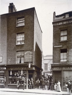 Phil's Buildings, Houndsditch, London, 1911. Artist: Anon