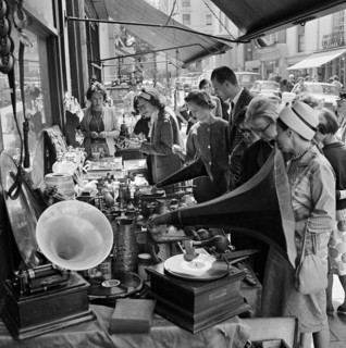 Street market, Portobello Road, London, 1962-1964