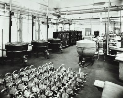 The kitchen at Banstead Hospital, Sutton, Surrey, 1938. Artist: Unknown.