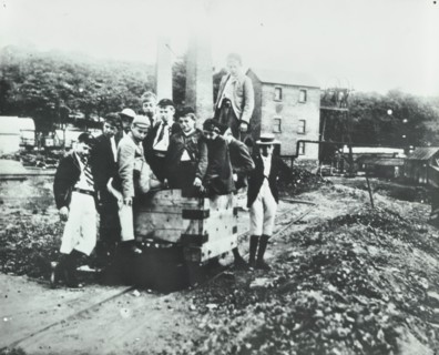 History class, Bellenden Road School, Camberwell, London, 1908. Artist: Unknown.