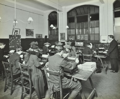 Typewriting class, Hammersmith Commercial Institute, London, 1913. Artist: Unknown.