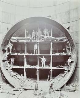 Men standing in the shield used to cut Rotherhithe Tunnel, Bermondsey, London, July 1907. Artist: Unknown.