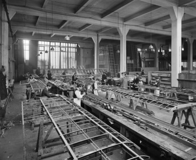 Aircraft manufacturing, Waring and Gillow factory, Hammersmith, London, November, 1916