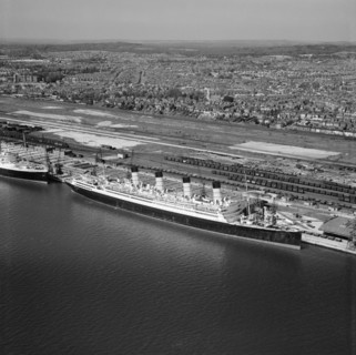 RMS 'Aquitania' at the New Docks (Western Docks), Southampton, Hampshire, 1949