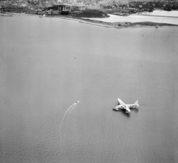 Short S26 flying boat 'Golden Hind' (G-AFCI) at anchor in Poole Harbour, Dorset, 1946