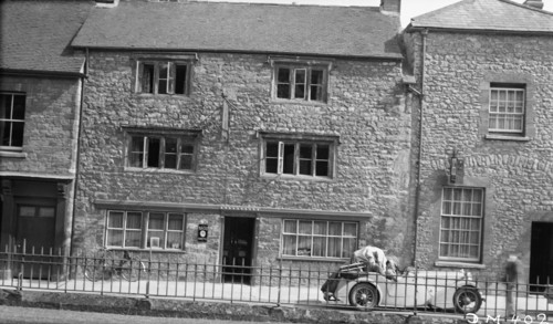 Plume of Feathers Hotel, Half Moon Street, Sherborne, Dorset, 1939.