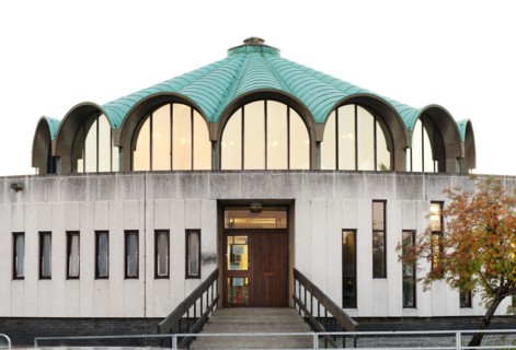 Fullwell Cross Library, Ilford, Redbridge, London, 2010