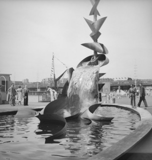 Water Mobile', sculpture by Richard Huws, Festival of Britain, South Bank, Lambeth, London, 1951