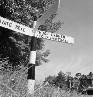 Road sign, Cambridge Road, Thundridge, Hertfordshire, 1952