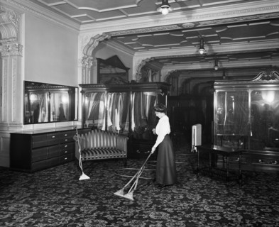 Vacuum cleaner demonstration, Frederick Gorringe's Department Store, London, 1910