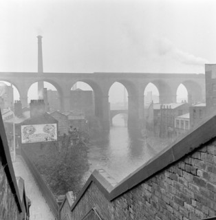 Railway viaduct, Stockport, Greater Manchester, 1954