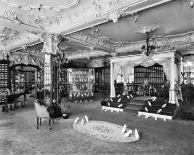 Ladies' shoe department, Harrods, Brompton Road, Knightsbridge, London, 1919