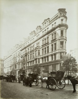 Horse-drawn cabs on Northumberland Avenue, Westminster, London, 1885