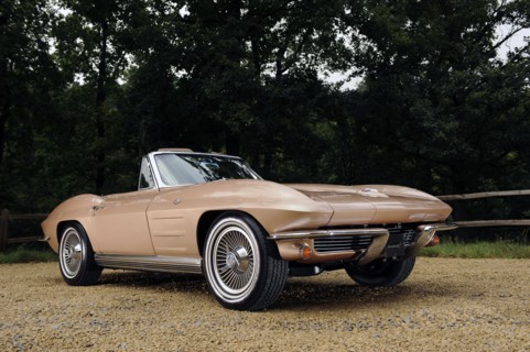 Chevrolet Corvette Stingray convertible 1964. Artist: Simon Clay.