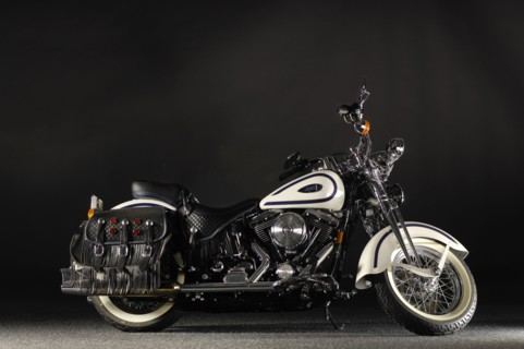 Harley Davidson soft tail springer 2005. Artist: Simon Clay.
