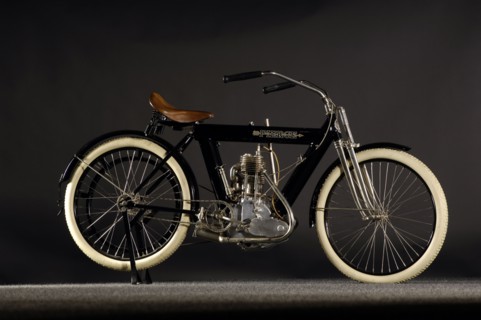 Pierce Arrow single 1911. Artist: Simon Clay.