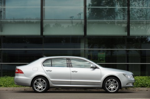 Skoda SUPERB 2008. Artist: Simon Clay.