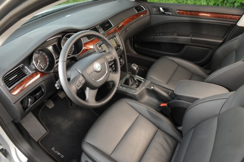 Skoda SUPERB 2008. Artist: Simon Clay.