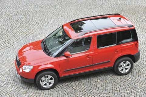 Skoda Yeti 2009. Artist: Simon Clay.