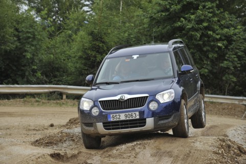 Skoda Yeti 2009. Artist: Simon Clay.