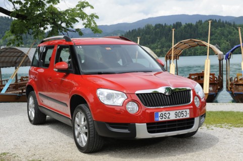 Skoda Yeti 2009. Artist: Simon Clay.