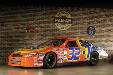 Ford Taurus winston cup race tide nascar 1999. Artist: Simon Clay.