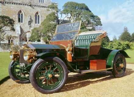 1905 Rolls Royce 30hp. Artist: Unknown.