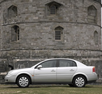 2002 Vauxhall Vectra 2.2. Artist: Unknown.