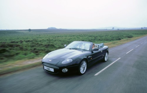 2001 Aston Martin DB7 Vantage V12 . Artist: Unknown.