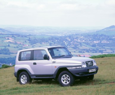 1998 Ssangyong Korando. Artist: Unknown.
