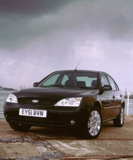 2002 Ford Mondeo Ghia X TDCi. Artist: Unknown.