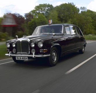 1970 Daimler Vanden Plas DS 420 limousine. Ex Queen Mother. Artist: Unknown.