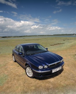 2001 Jaguar X type 2.5. Artist: Unknown.
