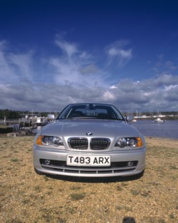 1999 BMW 328 Ci. Artist: Unknown.