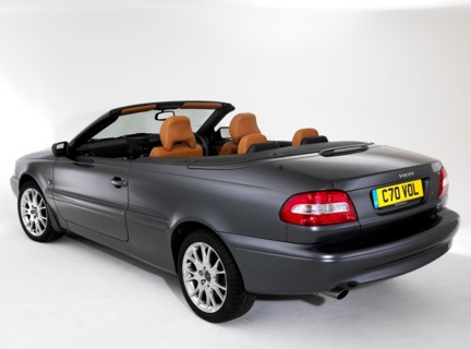 2004 Volvo C70. Artist: Unknown.