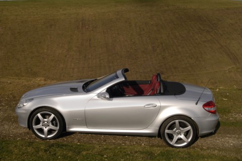 2004 Mercedes Benz SLK 200K. Artist: Unknown.