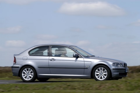 2004 BMW 318 Compact Artist: Unknown.