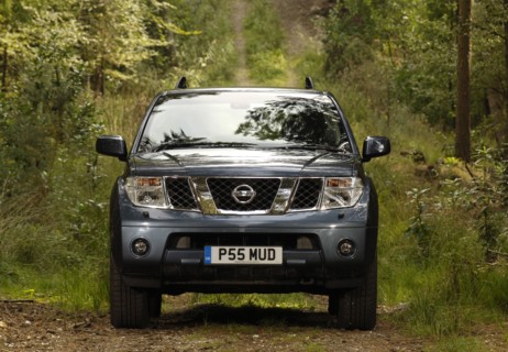 2005 Nissan Pathfinder 2.5 Tspec dci Artist: Unknown.
