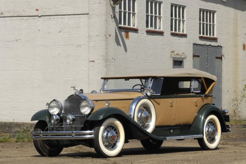 1931 Packard Deluxe Eight Artist: Unknown.