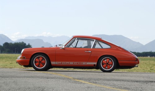 1965 Porsche 911 2000 R Artist: Unknown.