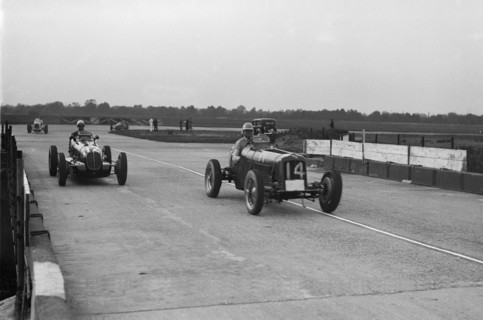 ERA and Maserati at Brooklands. Artist: Bill Brunell.