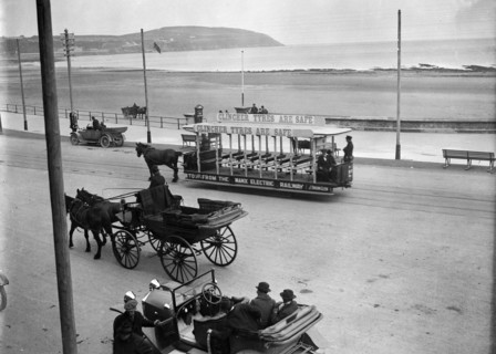 At the RAC TT race, Isle of Man, 10 June 1914. Artist: Bill Brunell.